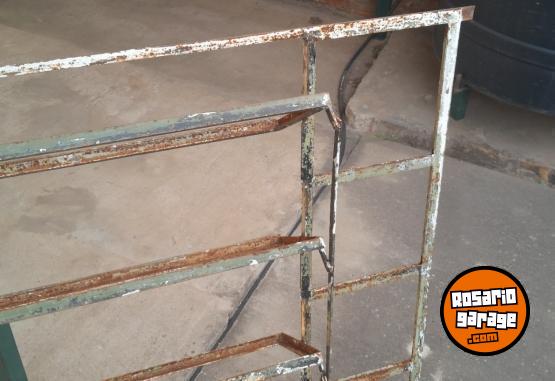 Hogar - Ventana tipo ventiluz - En Venta