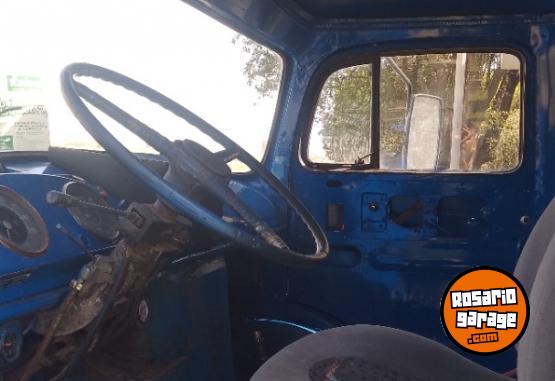 Camiones y Gras - M. Benz 1114 - En Venta