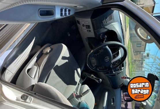 Camionetas - Toyota Hilux 2009 Diesel 325000Km - En Venta