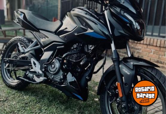 Motos - Bajaj p150 2024 Nafta 3600Km - En Venta