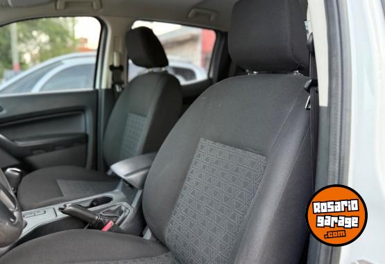 Camionetas - Ford Ranger 2.2 XL 2023 Diesel  - En Venta