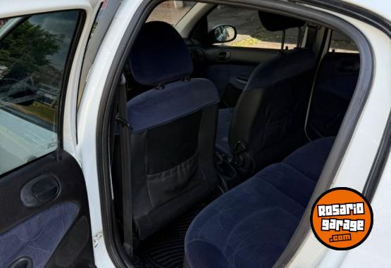 Autos - Peugeot 206 2003 Nafta 111111Km - En Venta