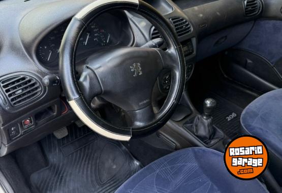 Autos - Peugeot 206 2003 Nafta 111111Km - En Venta