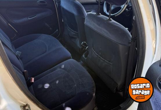 Autos - Peugeot 206 2003 Nafta 111111Km - En Venta