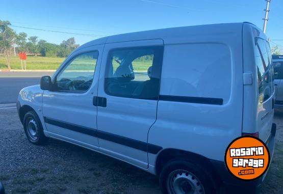 Utilitarios - Peugeot Partner 1.6 confort 5p 2019 Nafta 96000Km - En Venta
