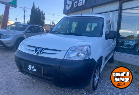 Utilitarios - Peugeot Partner 1.6 confort 5p 2019 Nafta 96000Km - En Venta