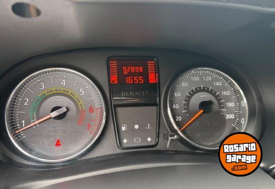 Autos - Renault Clio 2015 Nafta 92800Km - En Venta