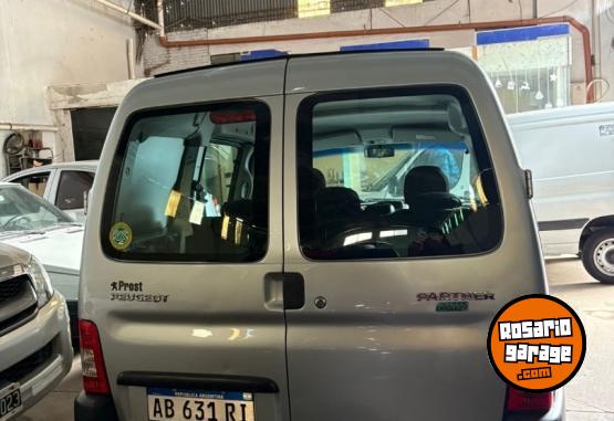 Utilitarios - Peugeot Partner HDI Diesel 2017 Diesel 150000Km - En Venta