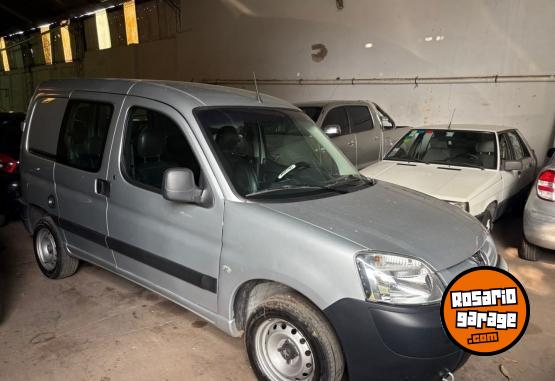 Utilitarios - Peugeot Partner HDI Diesel 2017 Diesel 150000Km - En Venta