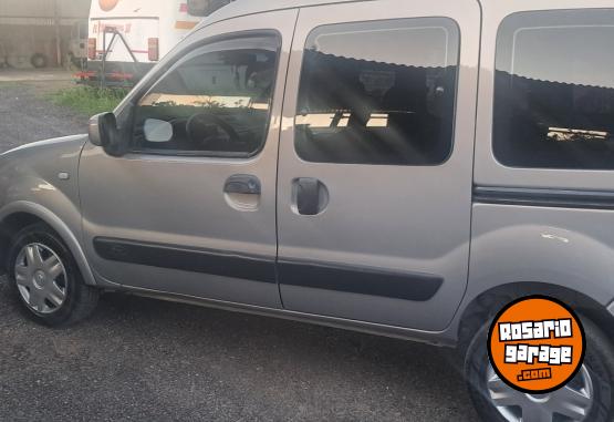 Utilitarios - Renault Kangoo 1.6 7 asientos ful 2009 GNC 320000Km - En Venta