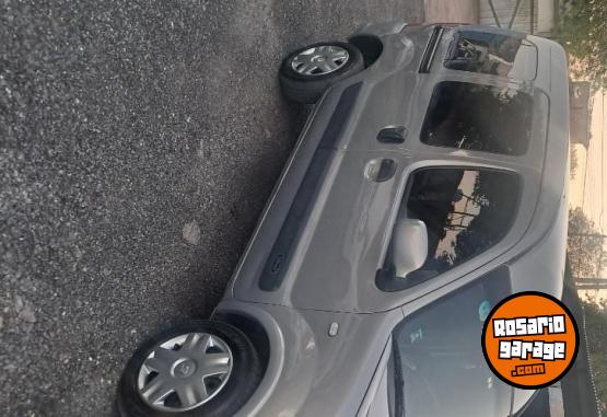 Utilitarios - Renault Kangoo 1.6 7 asientos ful 2009 GNC 320000Km - En Venta