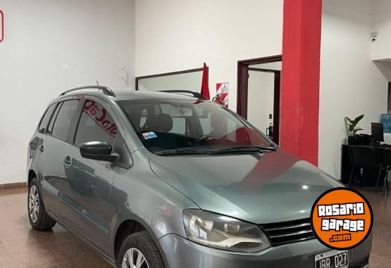 Autos - Volkswagen SURAN 1.6 N 2010 Nafta 185000Km - En Venta