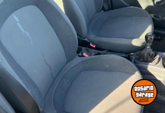 Autos - Fiat Punto Atractive 2014 Nafta 75800Km - En Venta