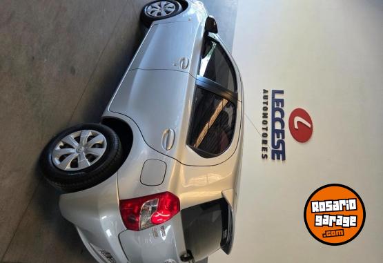 Autos - Toyota Etios 2015 Nafta 90000Km - En Venta