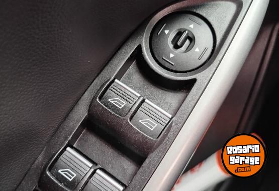 Autos - Ford Focus 3 SE 2015 Nafta 127000Km - En Venta