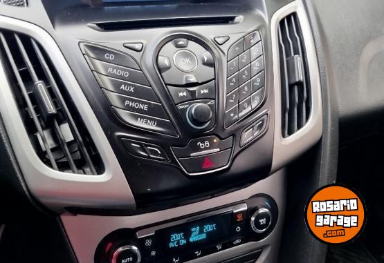 Autos - Ford Focus 3 SE 2015 Nafta 127000Km - En Venta