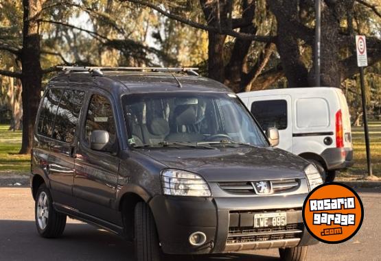 Utilitarios - Peugeot Partner 2012 Diesel 180000Km - En Venta