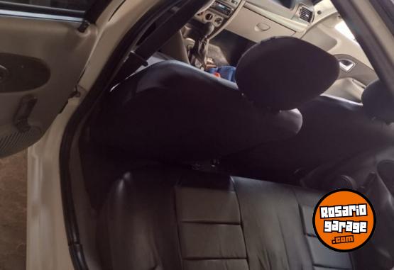 Autos - Renault SYMBOL 2011 Nafta 319000Km - En Venta