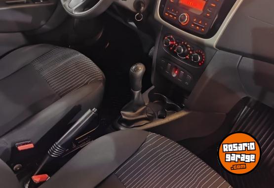 Autos - Renault LOGAN AUTENTIQUE PACK 2014 Nafta 89000Km - En Venta