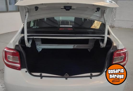 Autos - Renault LOGAN AUTENTIQUE PACK 2014 Nafta 89000Km - En Venta