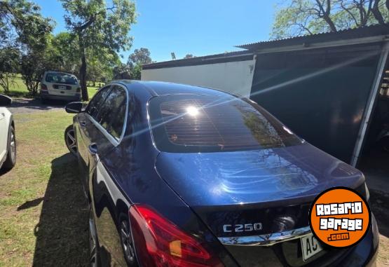 Autos - Mercedes Benz C 250 AMG LINE 2018 Nafta 75000Km - En Venta
