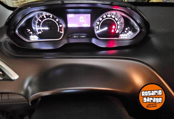 Autos - Peugeot 2008/ sport thp 2017 Nafta 32800Km - En Venta