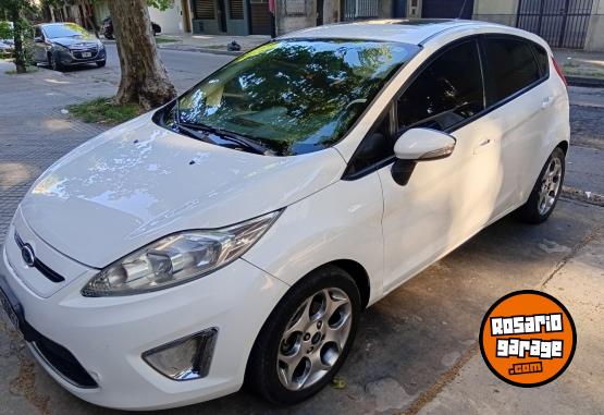 Autos - Ford Fiesta Kinetic 2010 Nafta 170000Km - En Venta