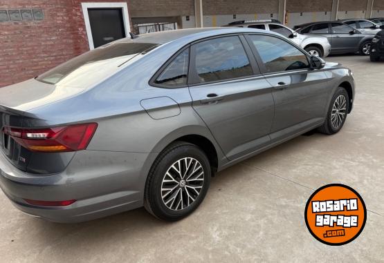 Autos - Volkswagen Vento 2018 Nafta 70000Km - En Venta