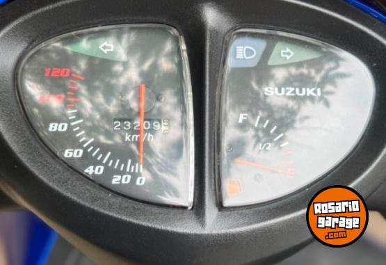 Motos - Suzuki AN 125 2012 Nafta 23000Km - En Venta