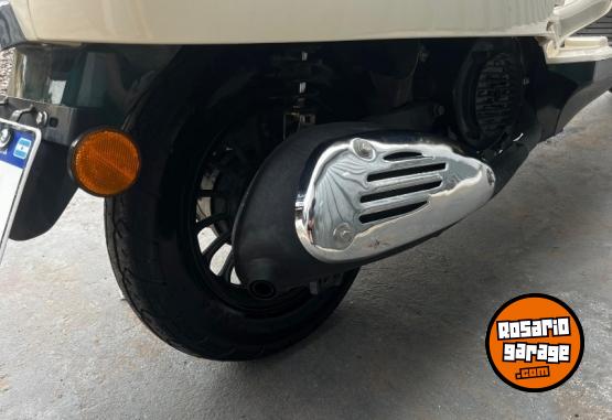 Motos - Zanella Style 150 2023 Nafta 2300Km - En Venta