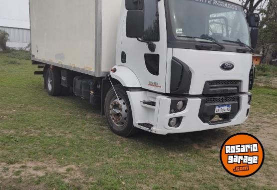 Camiones y Grúas - Vendo Ford Cargo 1519. Año 2018 - En Venta