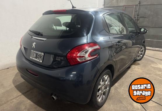 Autos - Peugeot 208 2015 Nafta 11111Km - En Venta
