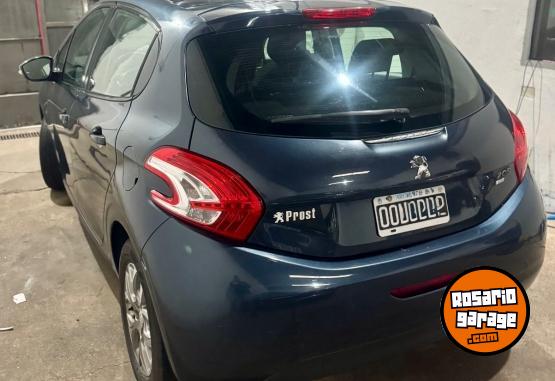 Autos - Peugeot 208 2015 Nafta 11111Km - En Venta