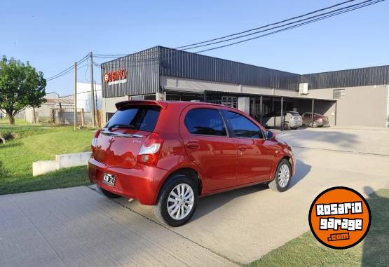 Autos - Toyota Etios XLS 1.5 MT 5P 2014 Nafta 90690Km - En Venta