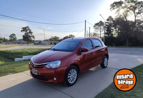 Autos - Toyota Etios XLS 1.5 MT 5P 2014 Nafta 90690Km - En Venta