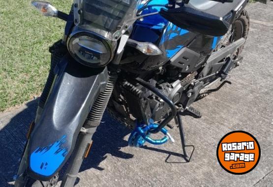 Motos - Hero XPULSE 200CC 2024 Nafta 1400Km - En Venta