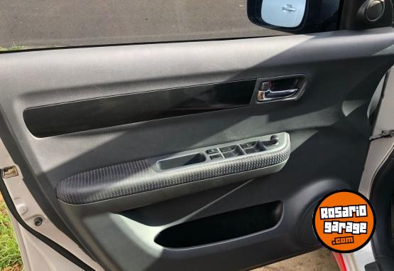 Autos - Suzuki Swift 2009 Nafta 123000Km - En Venta