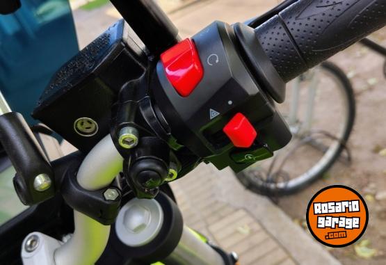 Motos - Benelli 180s 2022 Nafta 5700Km - En Venta