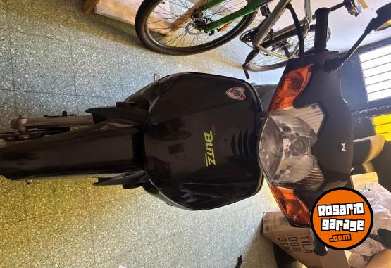 Motos - Motomel 110 Blitz full 2024 Nafta 7652Km - En Venta