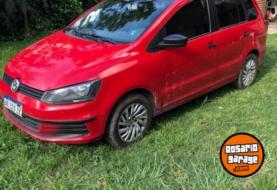 Autos - Volkswagen Suran Trendline 2017 Nafta 214000Km - En Venta