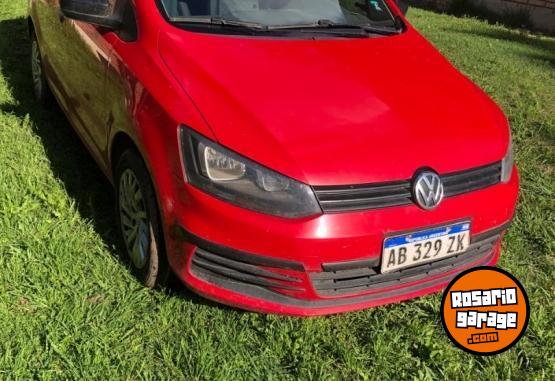 Autos - Volkswagen Suran Trendline 2017 Nafta 214000Km - En Venta