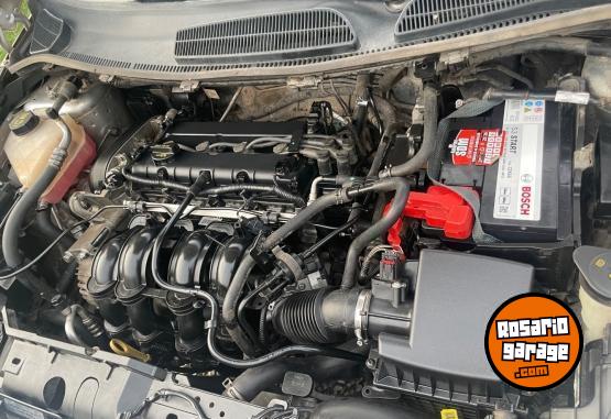 Autos - Ford Fiesta Kinetic Design 2012 Nafta 226000Km - En Venta