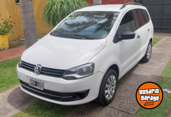 Autos - Volkswagen Suran 2014 Nafta 145000Km - En Venta