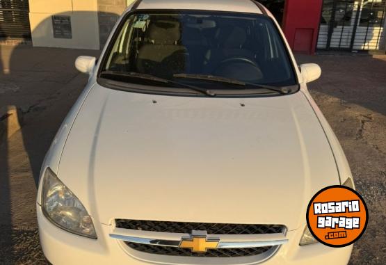 Autos - Chevrolet Corsa classic 2012 GNC 145000Km - En Venta