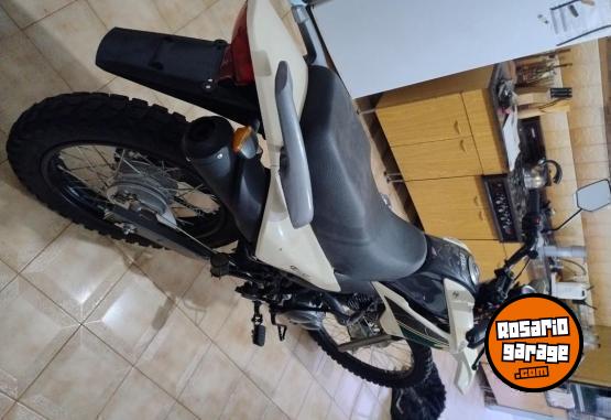 Motos - Motomel SKUA 150 2024 Nafta 5300Km - En Venta