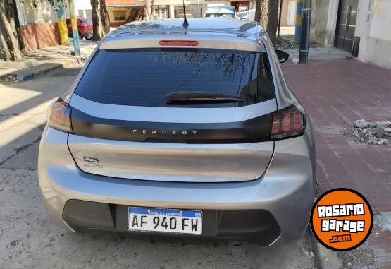 Autos - Peugeot 208 New Like 2023 Nafta 17500Km - En Venta