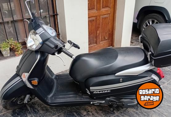 Motos - Kymco Kymco like 125 scooters 2024 Nafta 9200Km - En Venta