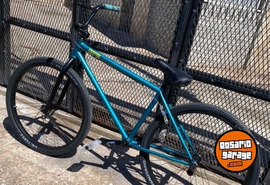 Deportes - Bicicleta BMX rod 26 california fad - En Venta
