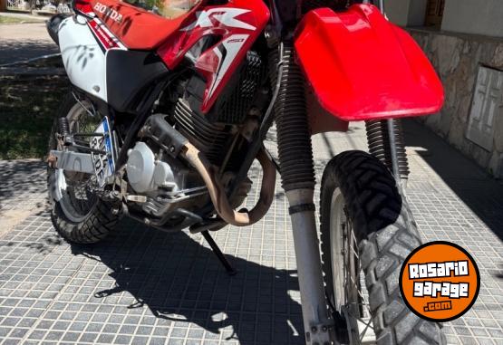 Motos - Honda Tornado 2017 Nafta 20000Km - En Venta