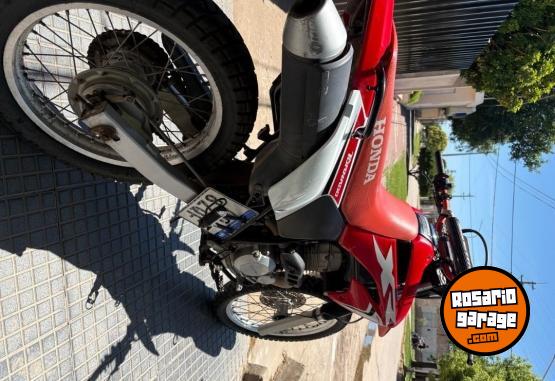 Motos - Honda Tornado 2017 Nafta 20000Km - En Venta